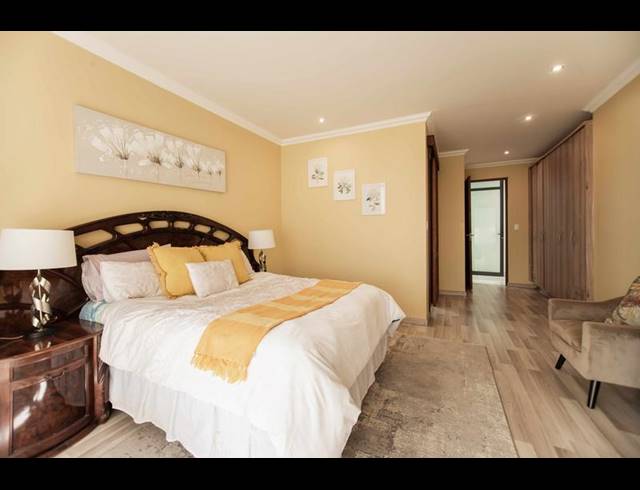 5 BEDROOM HOUSE FOR SALE IN COPPERLEAF ESTATE